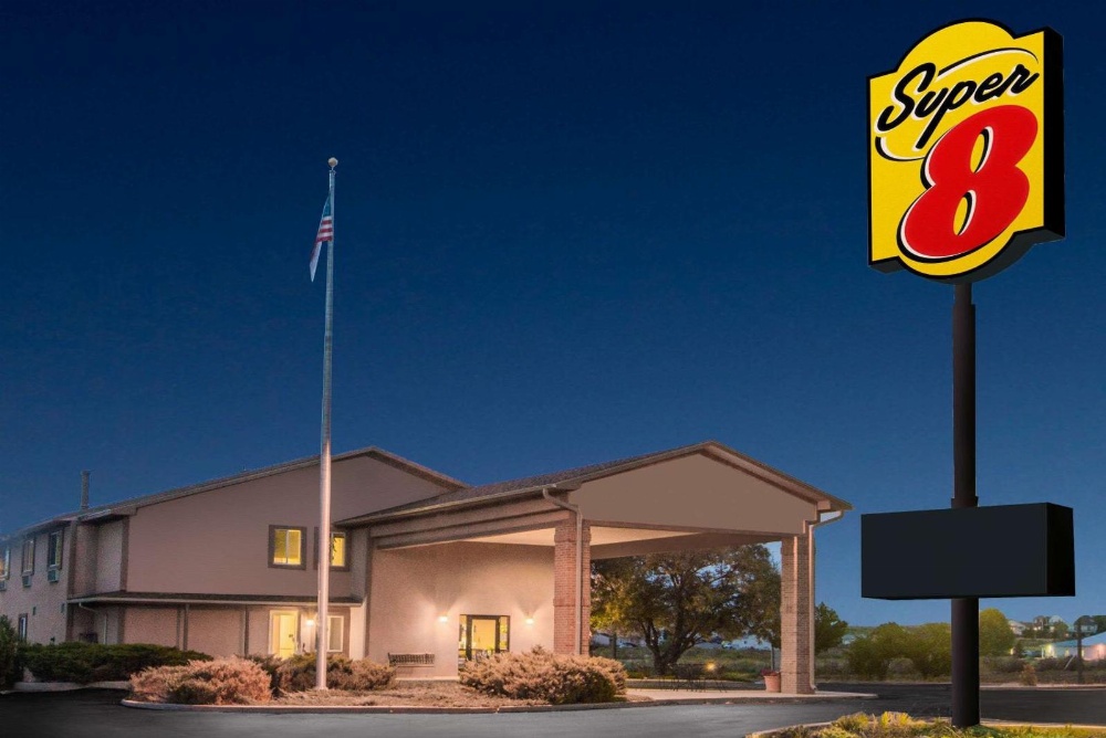 Super 8 by Wyndham Florence Canon City A Main image